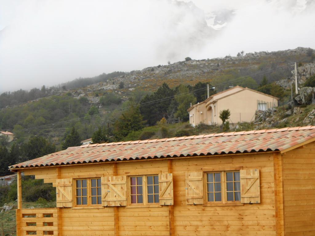 קלקוצ'יה Les Chalets De Lozzi מראה חיצוני תמונה
